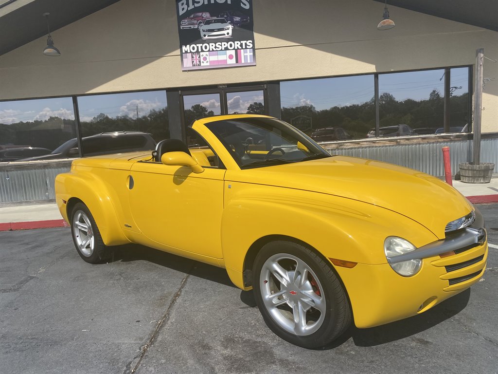 2004 Chevrolet SSR - $17,988