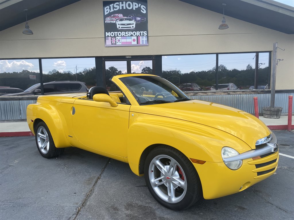 2004 Chevrolet SSR - $17,988