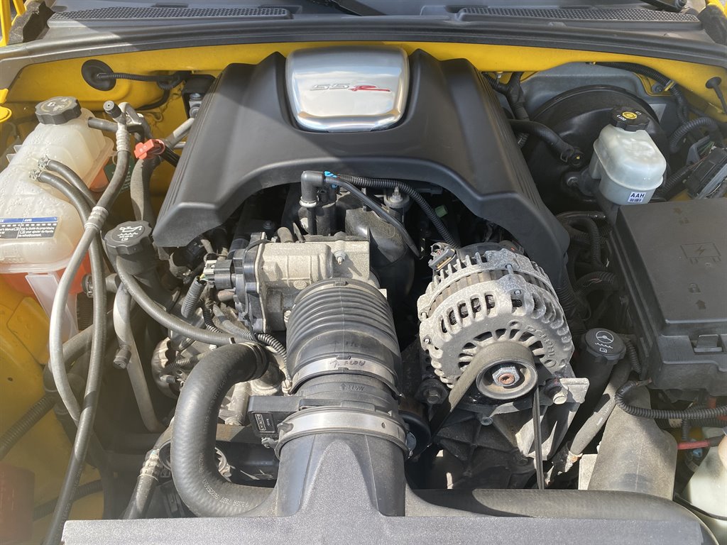 2004 Chevrolet SSR - $17,988