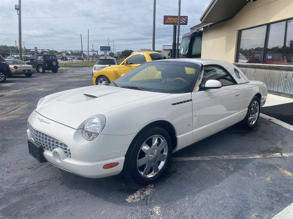 2003 Ford Thunderbird Deluxe photo