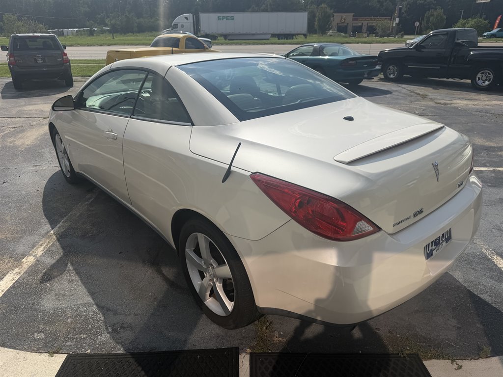 2009 Pontiac G6 - $7,988