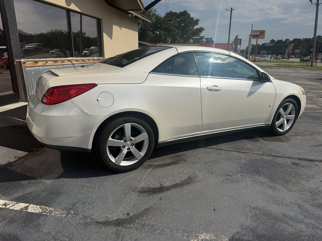 2009 Pontiac G6 - $7,988