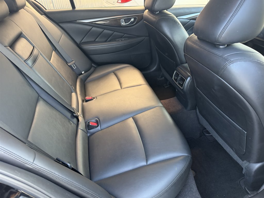 2018 INFINITI Q50 - $10,988
