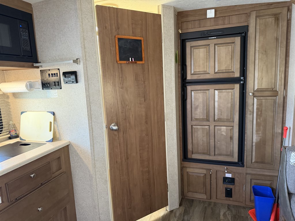 2018 Flagstaff Micro Mini 21ds - $12,988