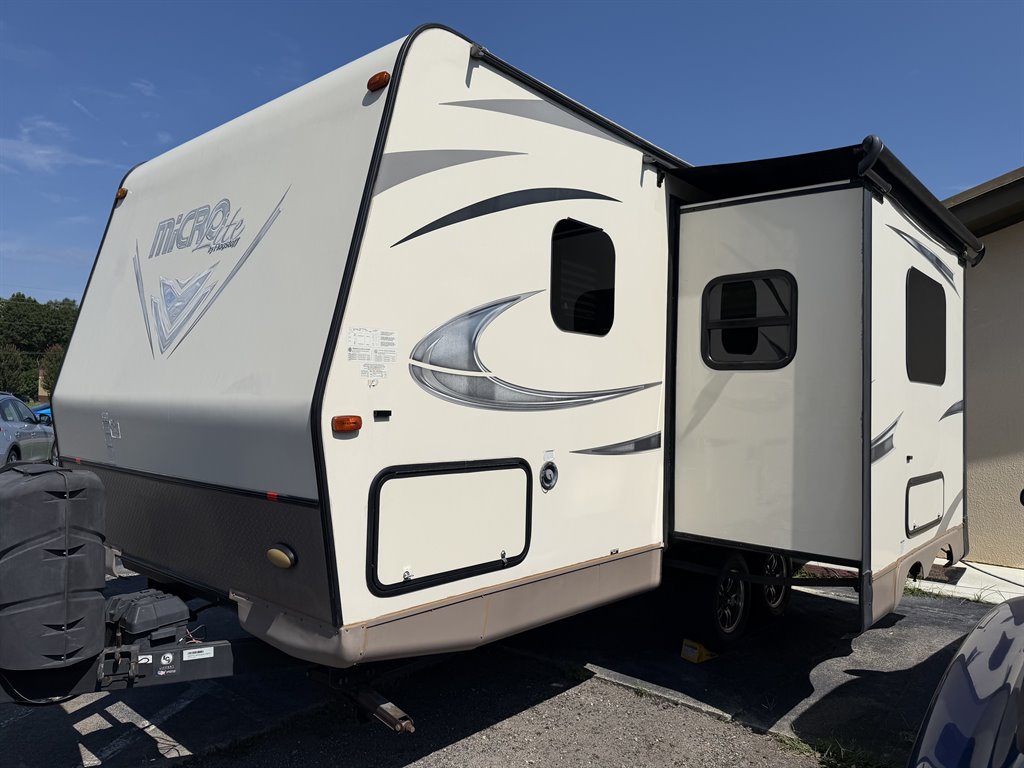 2018 Flagstaff Micro Mini 21ds - $12,988