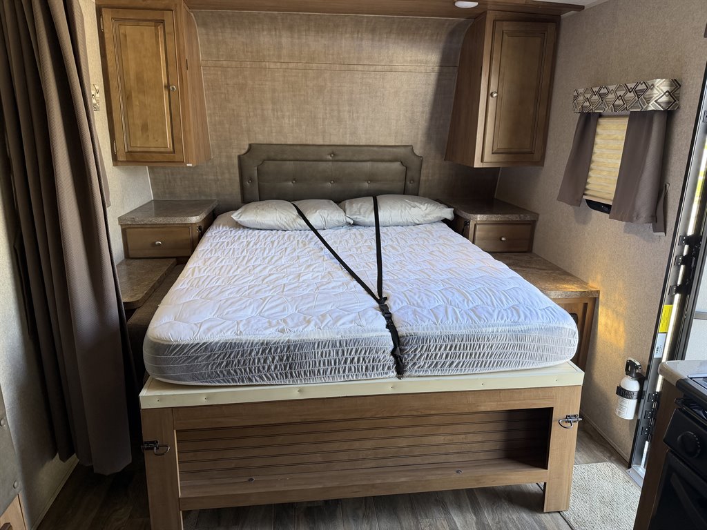 2018 Flagstaff Micro Mini 21ds - $12,988
