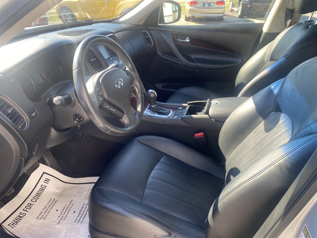 2015 Nissan Rogue - $11,988