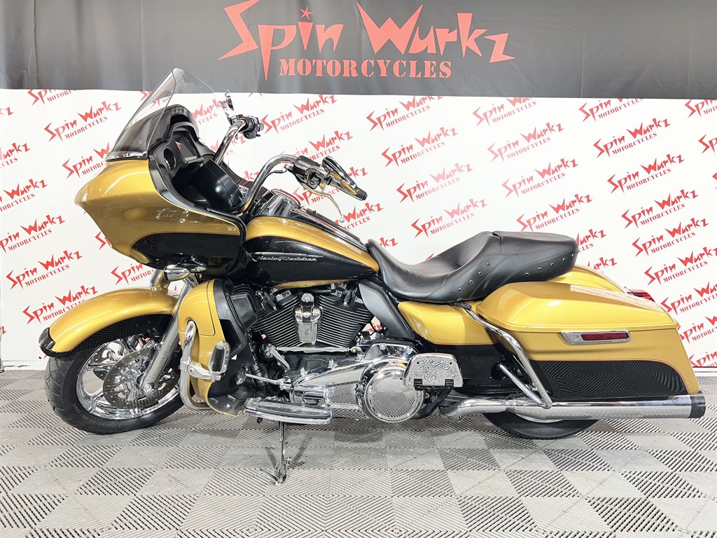 2017 Harley-Davidson FLHX - $13,000
