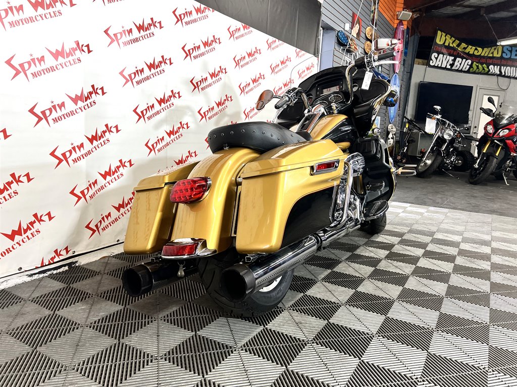 2017 Harley-Davidson FLHX - $13,000
