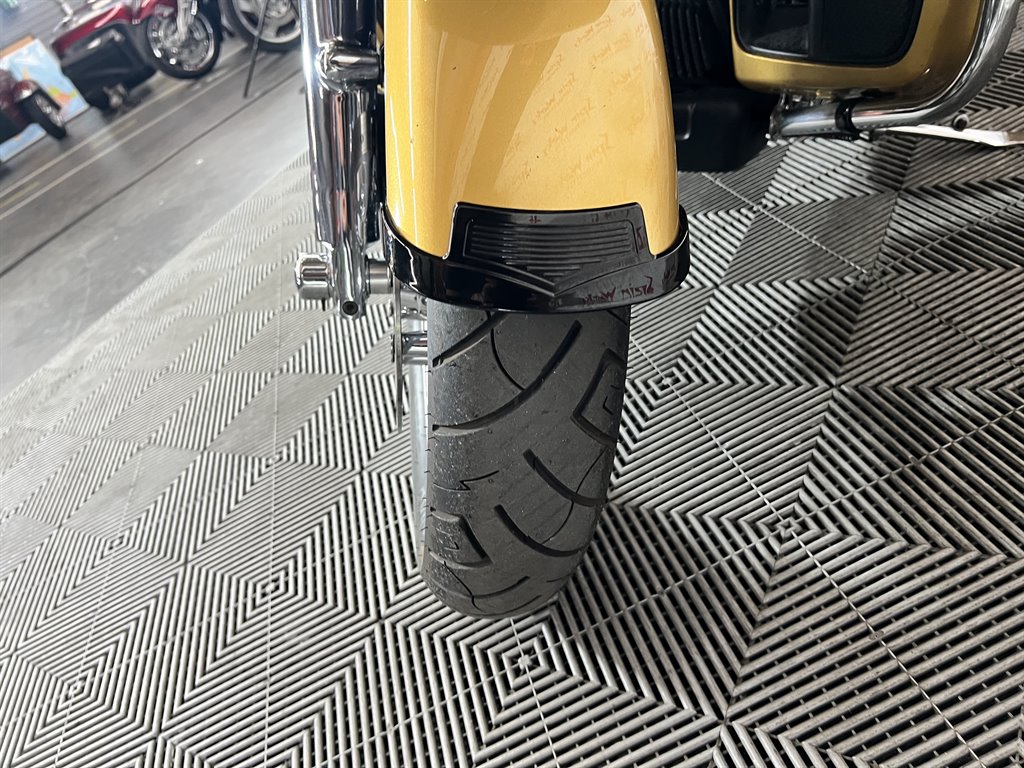 2017 Harley-Davidson FLHX - $13,000
