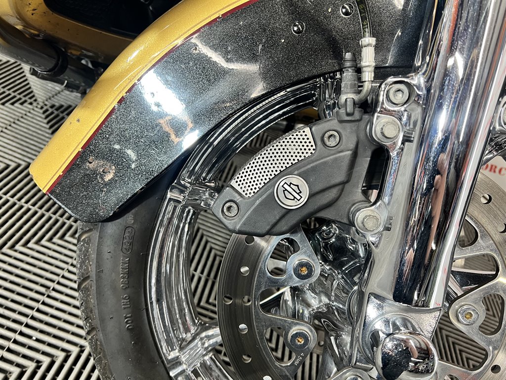 2017 Harley-Davidson FLHX - $13,000