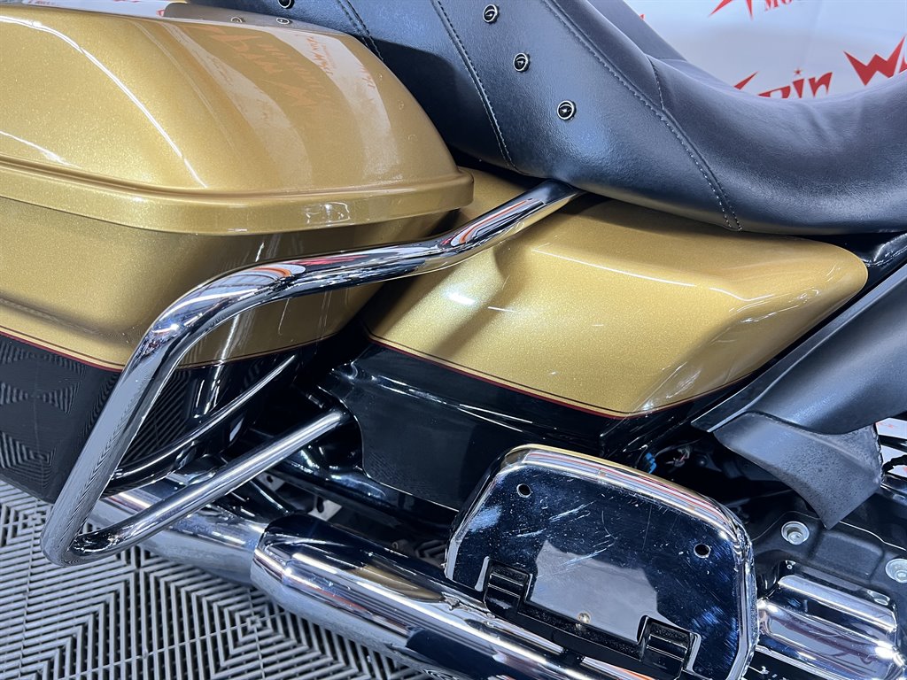 2017 Harley-Davidson FLHX - $13,000