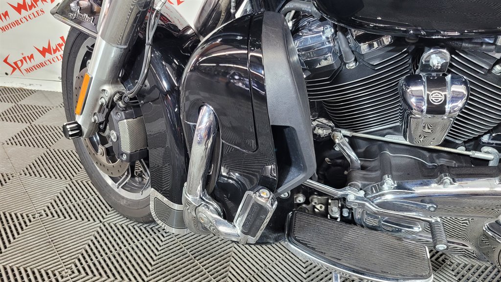 2018 Harley-davidson Ultra Limited - $18,000