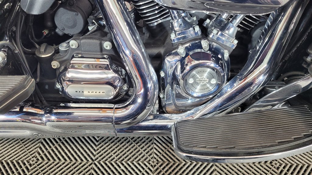 2018 Harley-davidson Ultra Limited - $18,000