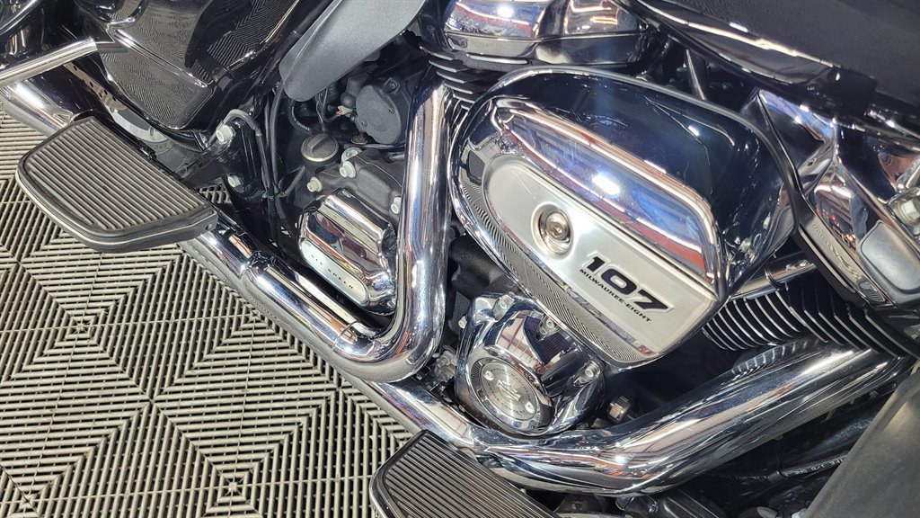 2018 Harley-davidson Ultra Limited - $18,000