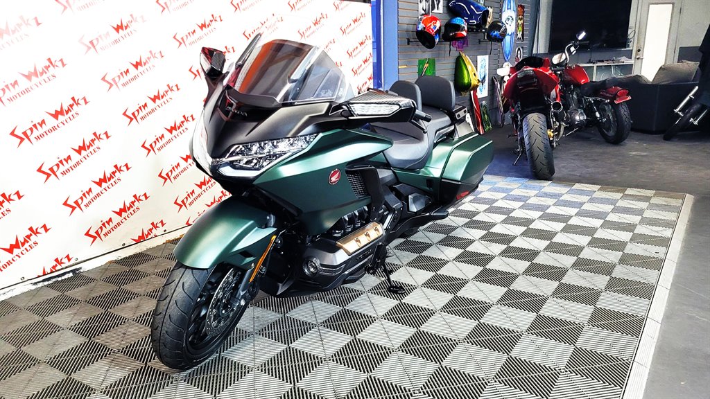 2024 Honda Gold Wing - $21,000