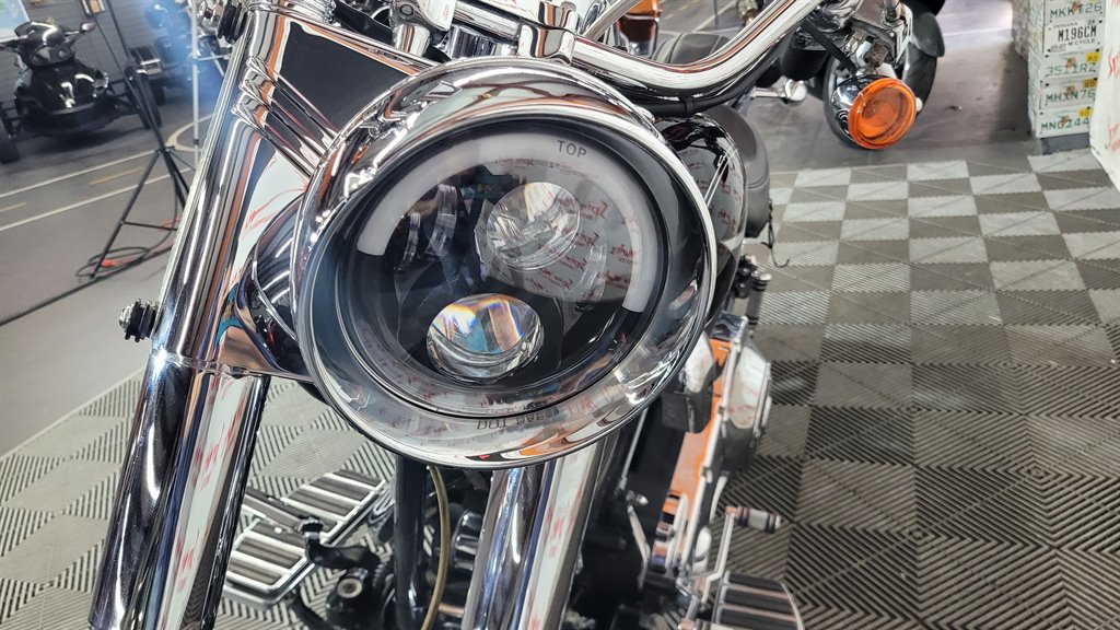 2005 Harley-Davidson FXSTB - $6,700