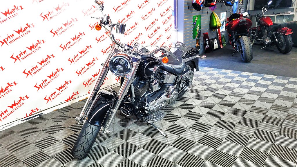 2005 Harley-Davidson FXSTB - $6,700
