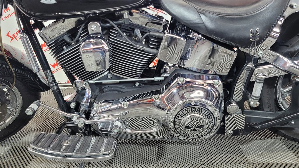 2005 Harley-Davidson FXSTB - $6,700
