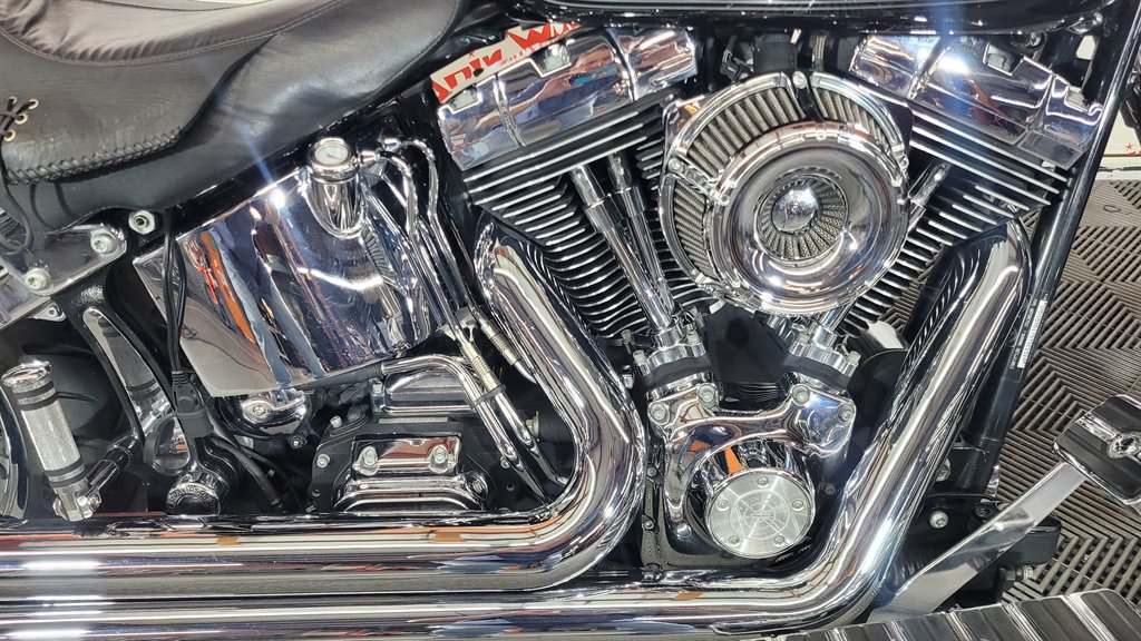 2005 Harley-Davidson FXSTB - $6,700