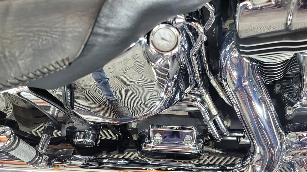 2005 Harley-Davidson FXSTB - $6,700