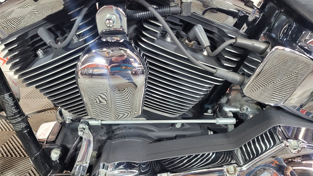 2005 Harley-Davidson FXSTB - $6,700