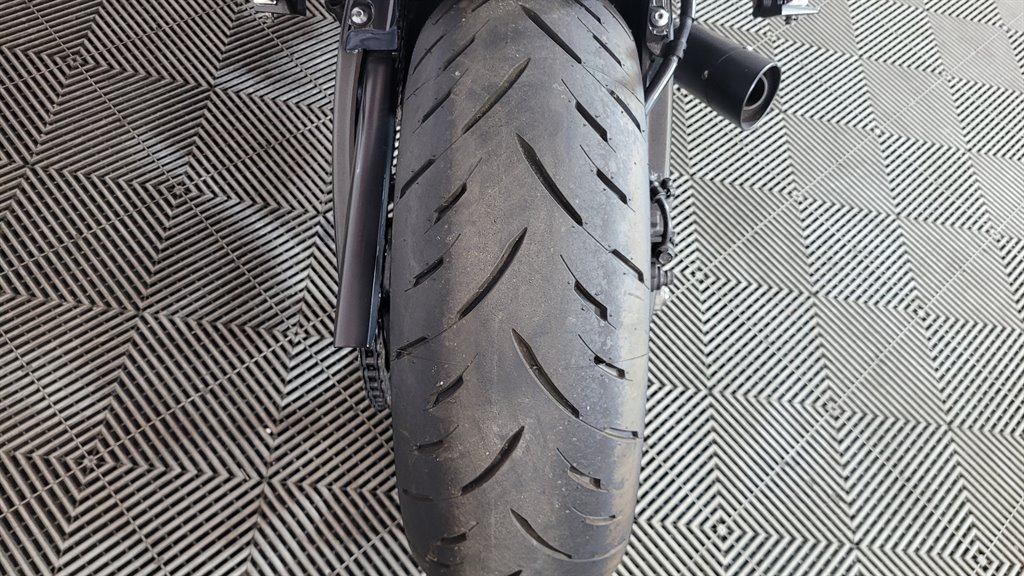 2013 Yamaha FZ8 - $6,200