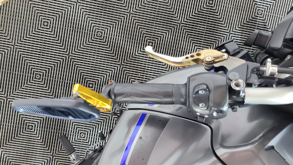 2013 Yamaha FZ8 - $6,200