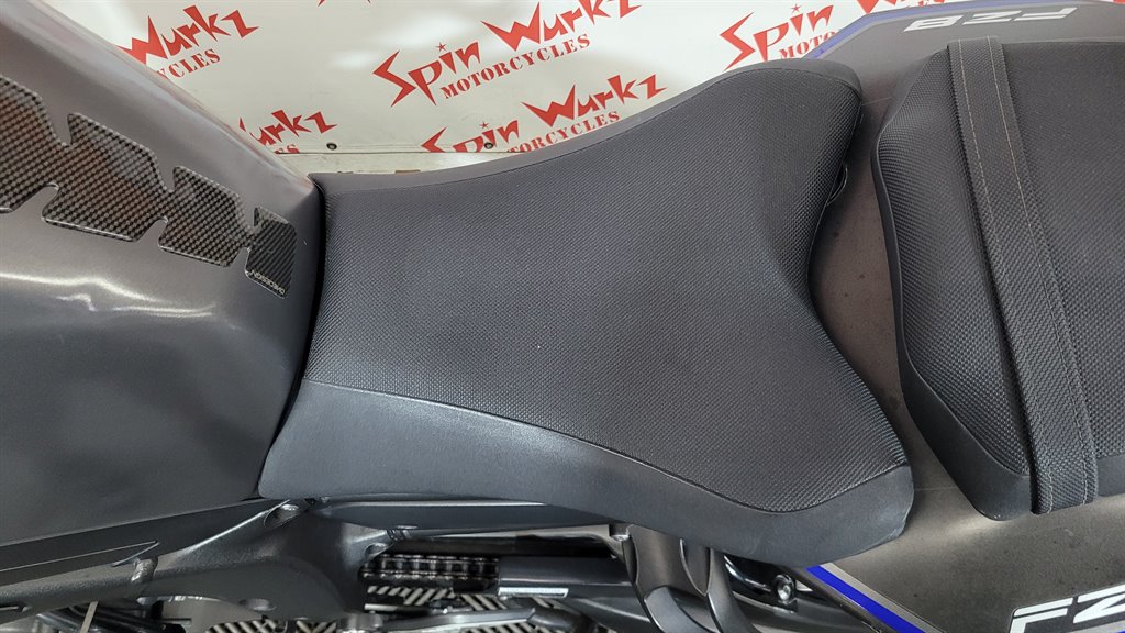 2013 Yamaha FZ8 - $6,200