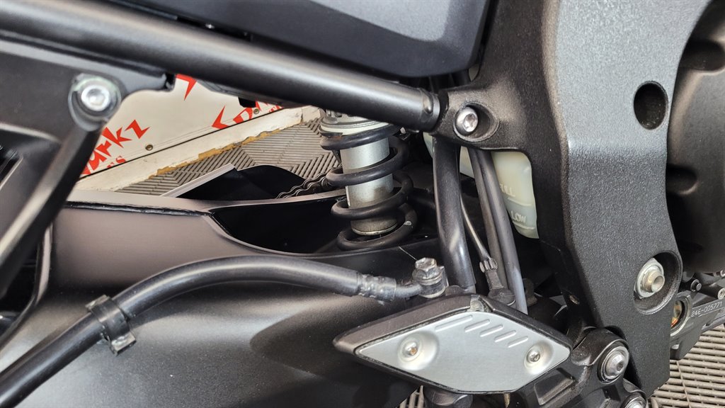 2013 Yamaha FZ8 - $6,200