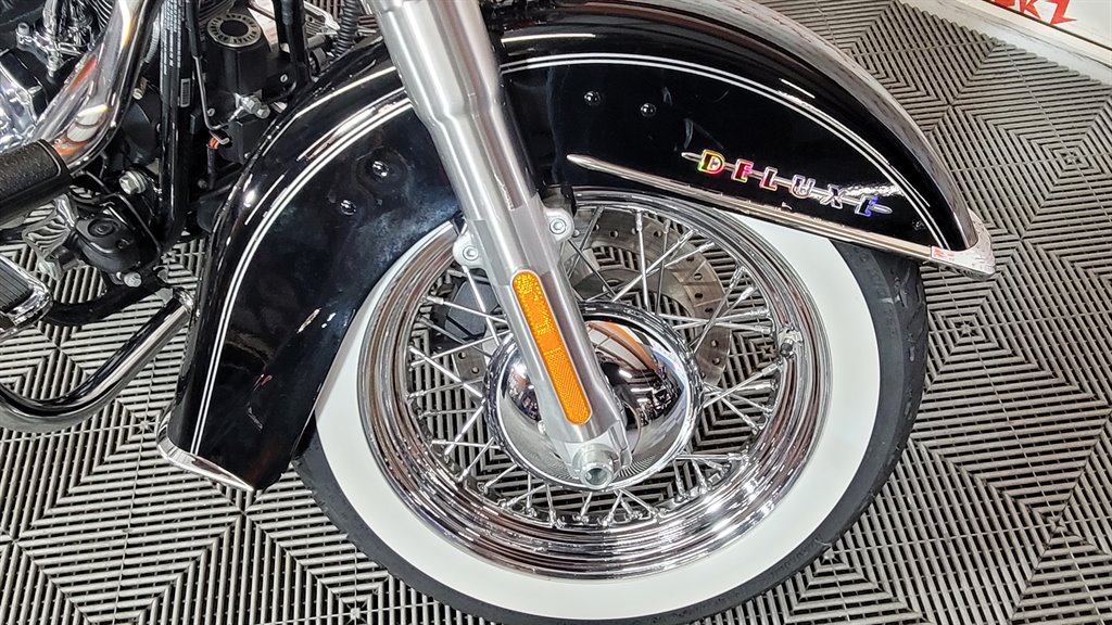 2017 Harley-Davidson FLHTCUTG - $14,000