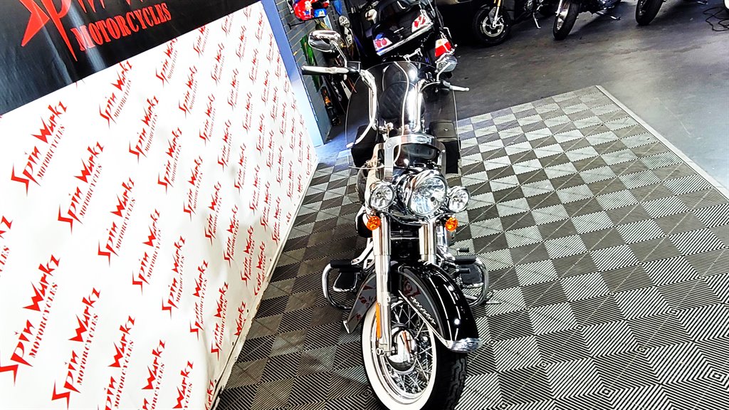2017 Harley-Davidson FLHTCUTG - $14,000