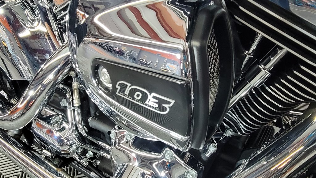 2017 Harley-Davidson FLHTCUTG - $14,000