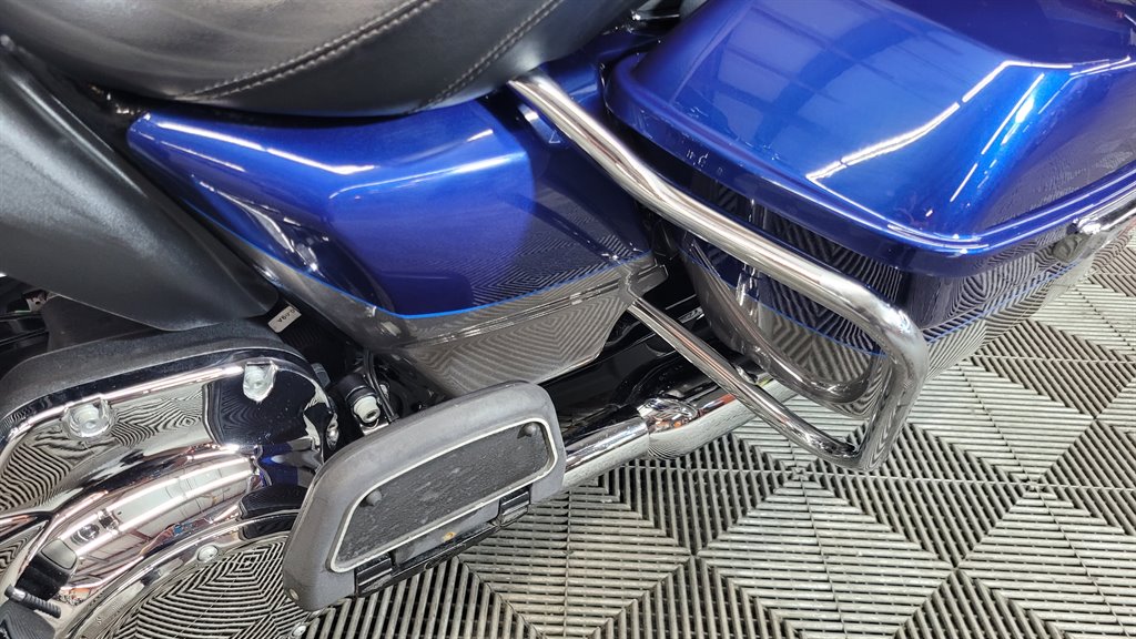2017 Harley-Davidson FLHTK - $14,000