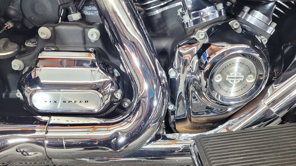 2017 Harley-Davidson FLHTK - $14,000