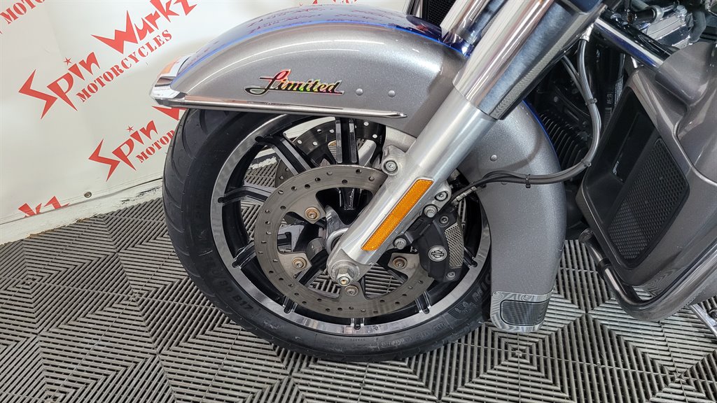 2017 Harley-Davidson FLHTK - $14,000