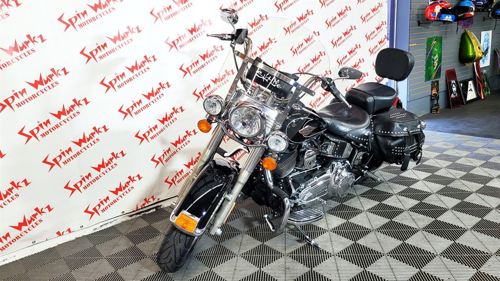 2011 Harley-davidson Heritage Softail Classic - $7,000
