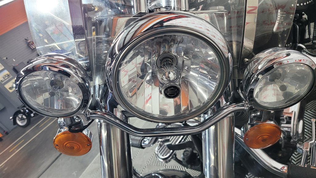 2011 Harley-davidson Heritage Softail Classic - $7,000