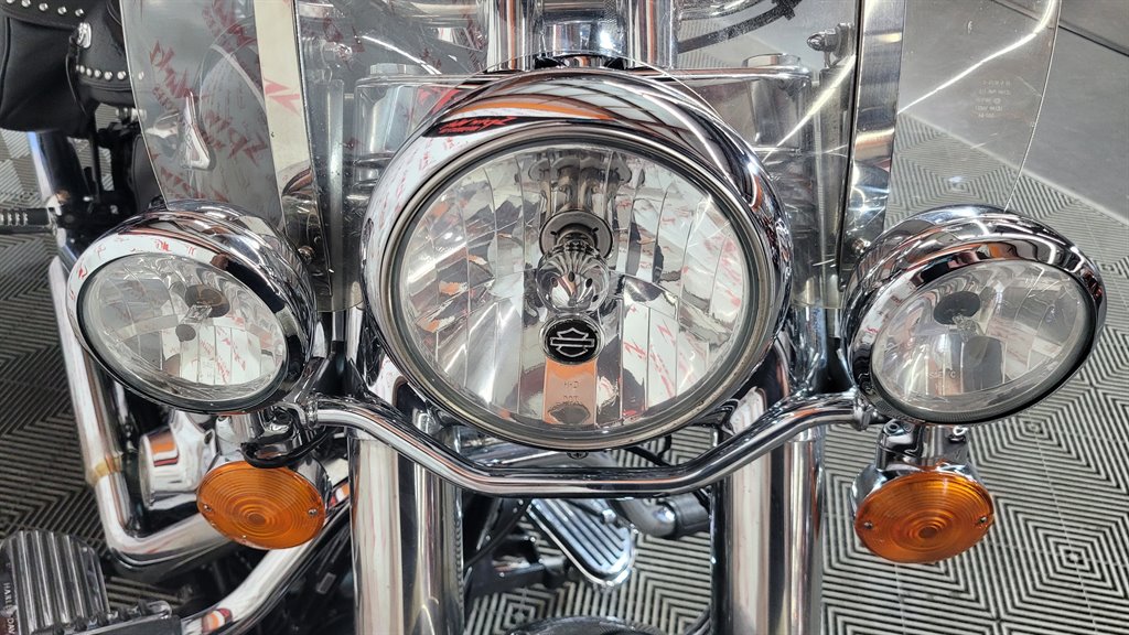 2011 Harley-davidson Heritage Softail Classic - $7,000