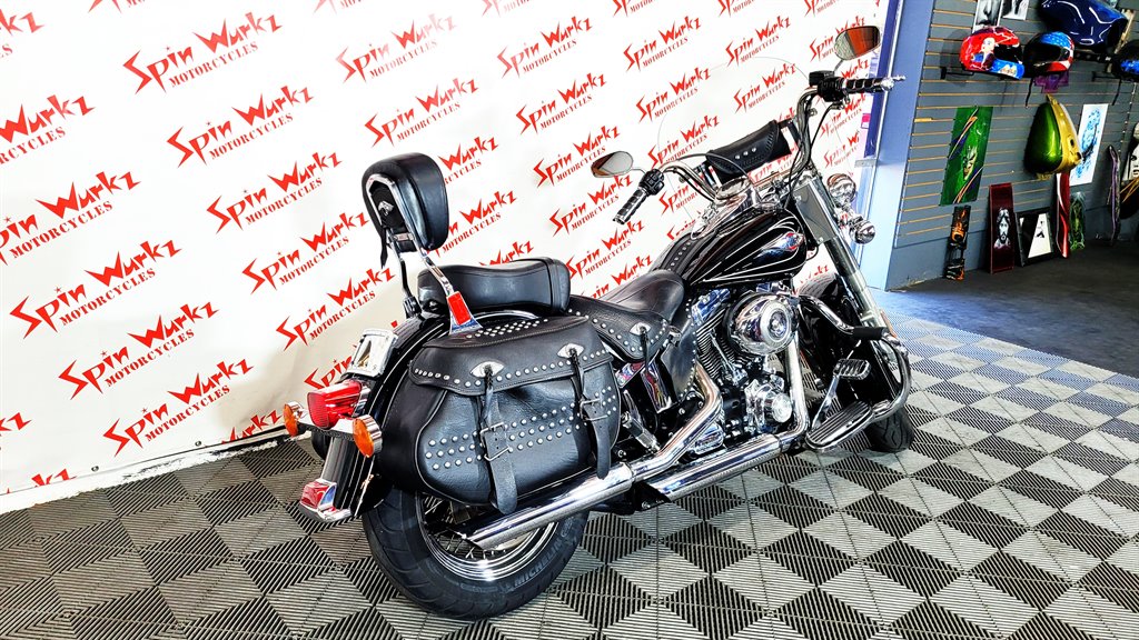 2011 Harley-davidson Heritage Softail Classic - $7,000