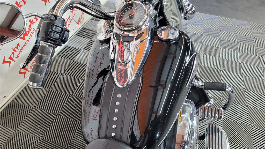 2011 Harley-davidson Heritage Softail Classic - $7,000