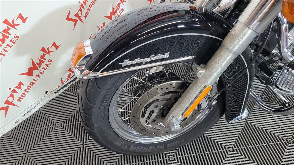 2011 Harley-davidson Heritage Softail Classic - $7,000