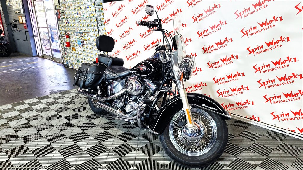 2011 Harley-davidson Heritage Softail Classic - $7,000