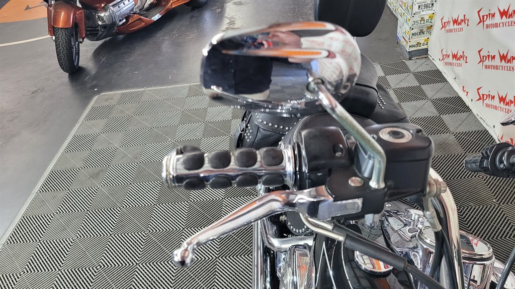 2011 Harley-davidson Heritage Softail Classic - $7,000