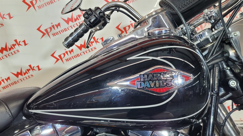 2011 Harley-davidson Heritage Softail Classic - $7,000