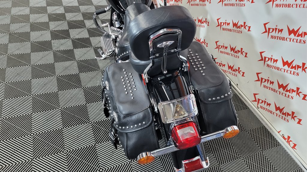 2011 Harley-davidson Heritage Softail Classic - $7,000