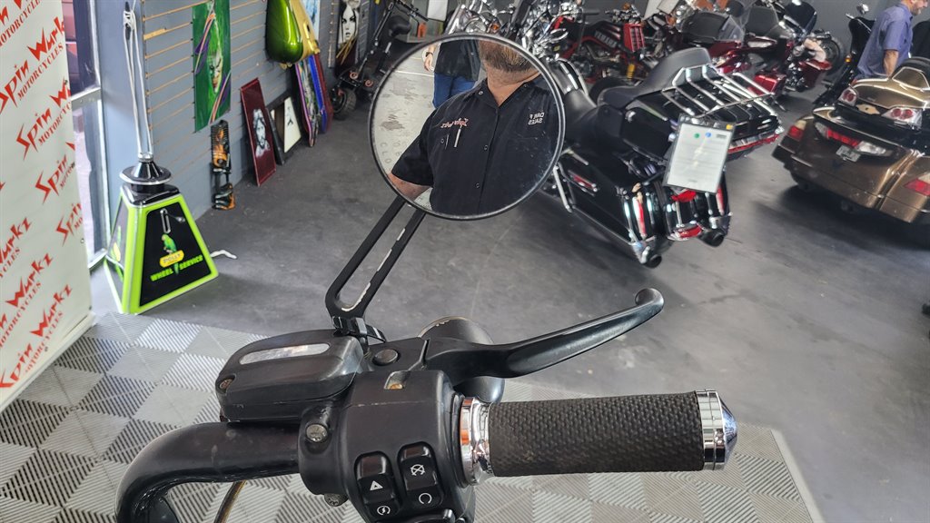 2014 Harley-davidson Cvo Road King - $14,000