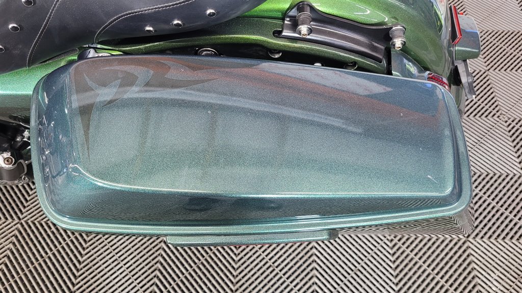 2014 Harley-davidson Cvo Road King - $14,000