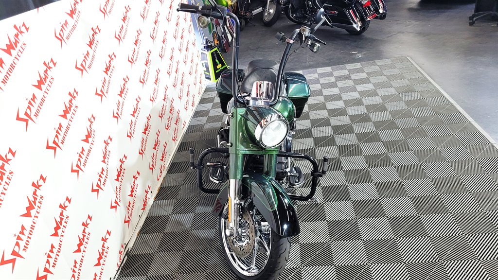 2014 Harley-davidson Cvo Road King - $14,000