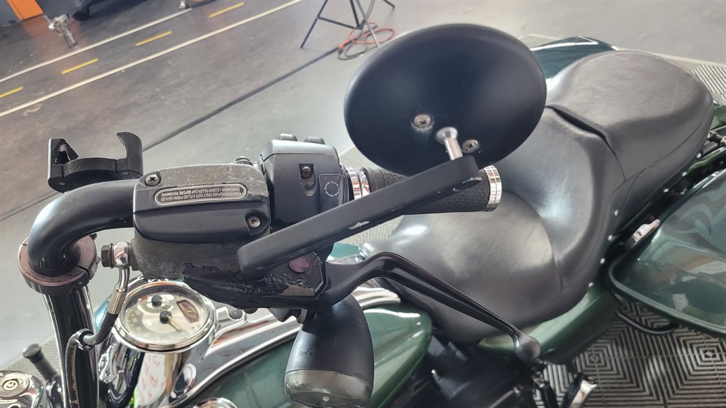 2014 Harley-davidson Cvo Road King - $14,000